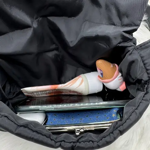 Women’s Black Puffer Shoulder Bag