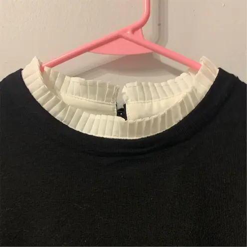 Sioni Women's XS Black Pullover Sweater Fluted Cuffs & Neckline Black