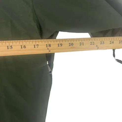 MoonStone Women's Size Small Green Rain Windbreaker Jacket