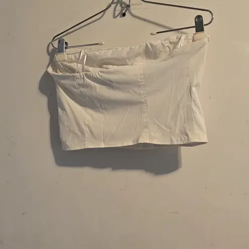 Elegant White Strapless Eyelet Crop Top Size undefined