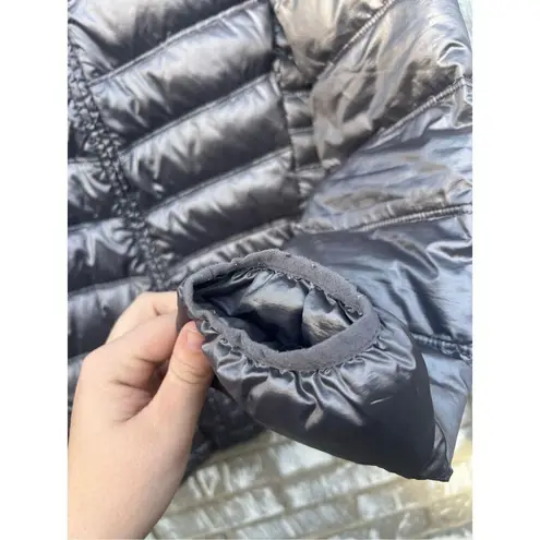 GH Bass Outdoors Shinny Silver Woman’s Winter Jacket Size Medium