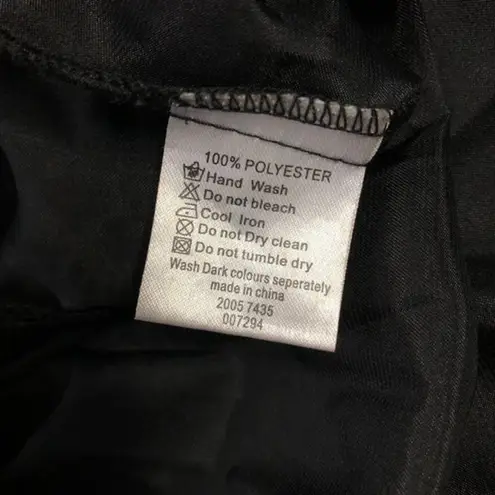 RT Satin 3/4 Bell Sleeve Deep V