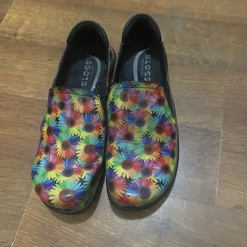 Klogs Women's Nursing 6.5M Moxy Multi Floral Clogs Comfort Size 6.5