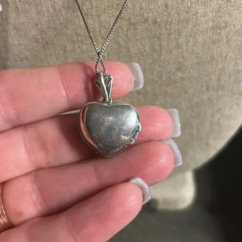 Sterling Silver Marcasite Heart Locket Pendant Necklace 925 A China SU Chain