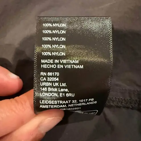 Urban Outfitters  Micro Utility Wrap Cargo Mini Skirt Womens 8 Black Snap Closure