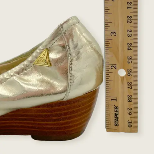 Guess Janessa Gold Metallic Vegan Low 1.25” Stacked Wedge Ballet Flat 6.5