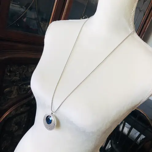 Faceted round royal blue glass stone rhinestone medallion amulet long necklace