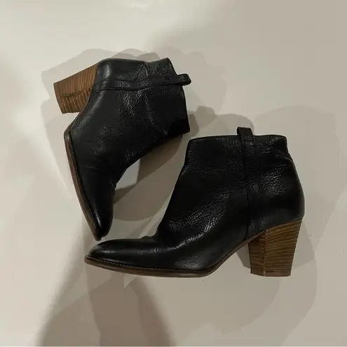 Madewell  The Billie Black Leather Stacked Heel Ankle Booties Size 7