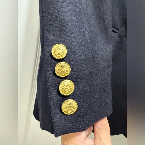 Vintage EMBASSY ROW Women's size 8P Wool Two Button Preppy Blazer Crest Emblem Blue