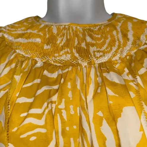 Hunter Bell Kinser Mustard Yellow and Whit6e Flutter Sleeve Blouse EUC Size XS