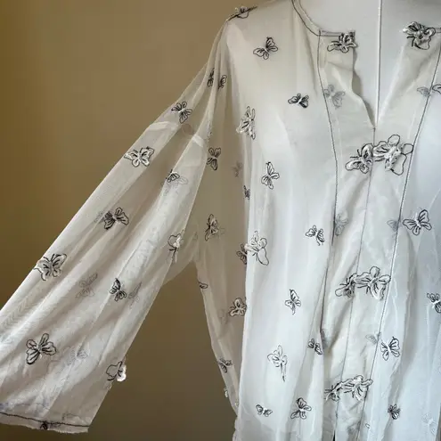 Vintage Y2K Sheer Butterfly Embroidered Mesh Tunic Top White Black Nylon Small