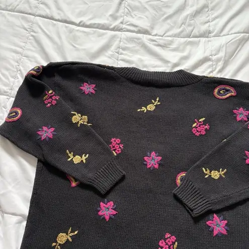 Vintage 80s 90s Womens Size Medium Black Floral Sweater Holiday Fall V Neck