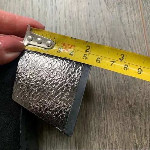 Bleeker and Bond Yasmine Black Suede Pumps Metallic Block Heel Size 6 Black