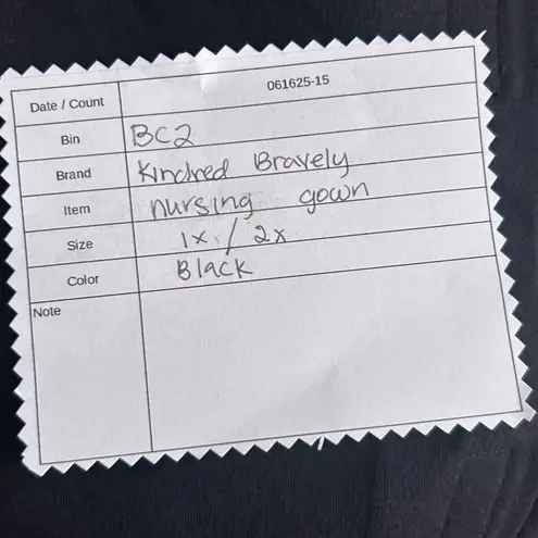 Kindred‎ Bravely Womens Nursing Gown Snap Size 1X/2X Breastfeed Comfy Pockets Black