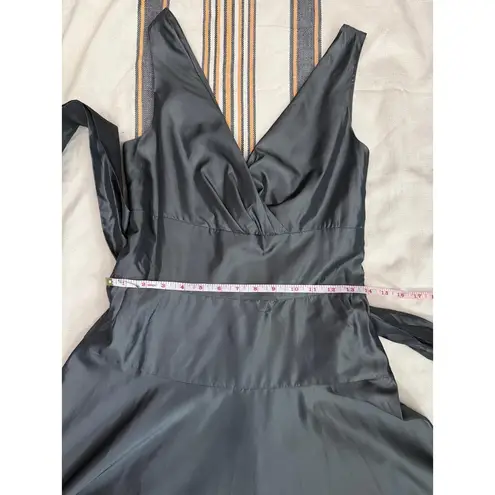 Max and Cleo Cocktail Dress Womens 6 Greyish V-Neck Tie-Waist Elegant Chic