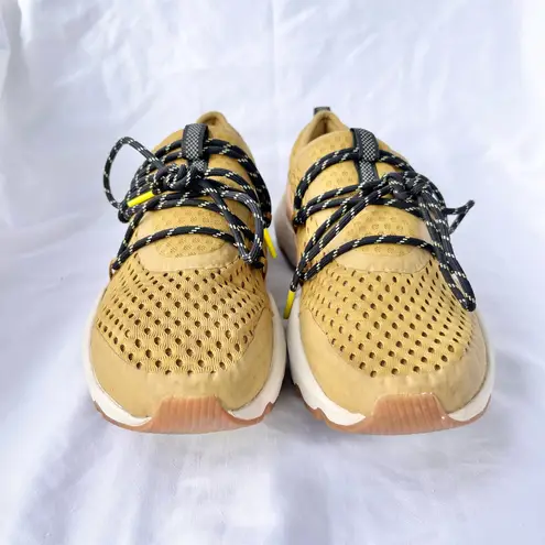 Sorel | KINETIC IMPACT SNEAKER IN DIOXIDE GOLD MESH LEATHER SHOE SIZE 9.5