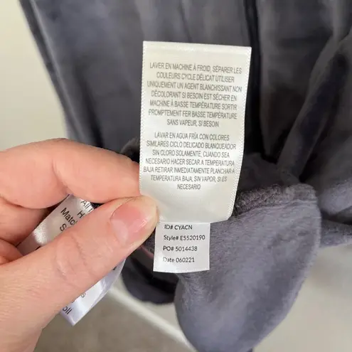 Eileen West Charcoal Gray Velvet Short Zip Robe Size S/M Sleepwear