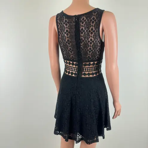 Cals NWOT Daisy Lace Fit and Flare Cutout Crochet Sleeveless Dress Black Small