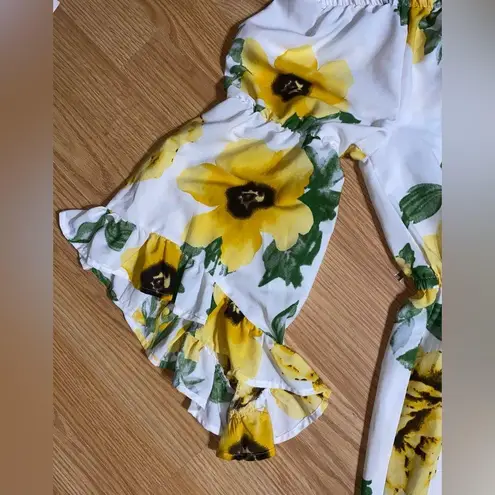 Hint of Blush 1X long sleeve jumper sunflower off the shoulder