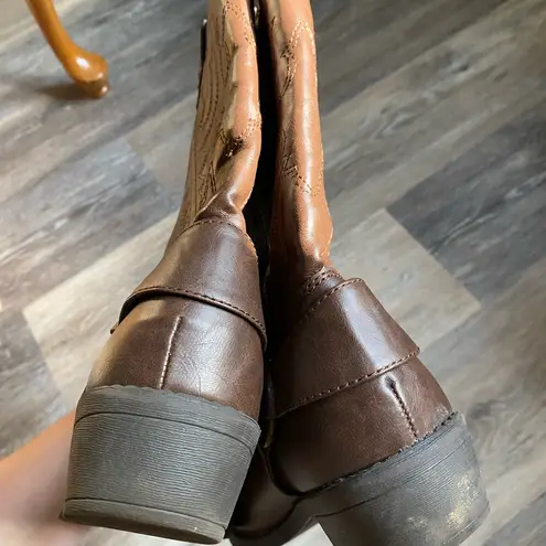 Embroidered Pointed Toe Bronze Embellishment Dark Brown Heeled Cowboy Boots Sz 9