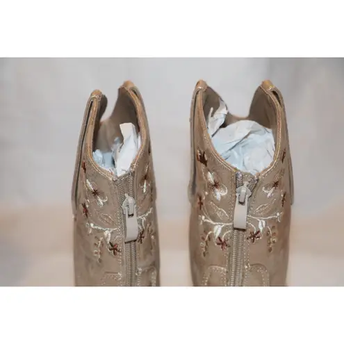 Comfortview The Irma Wide Calf Western Boots