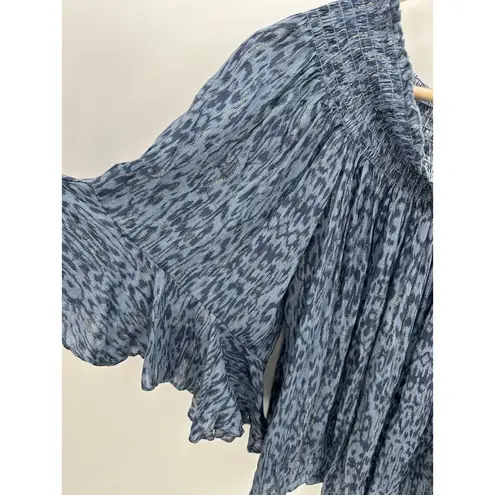 Lovestitch Top Women LARGE Blue Printed Off The Shoulder Ruffle Sleeve Smocked