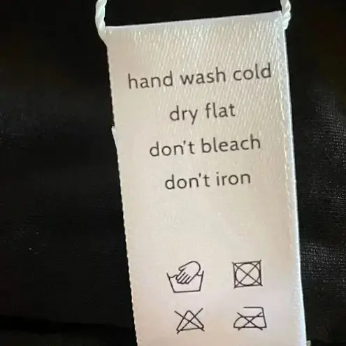 ANDIE Swim The Rio Top
Black Removable Straps Padded Side Boning SZ L #1450