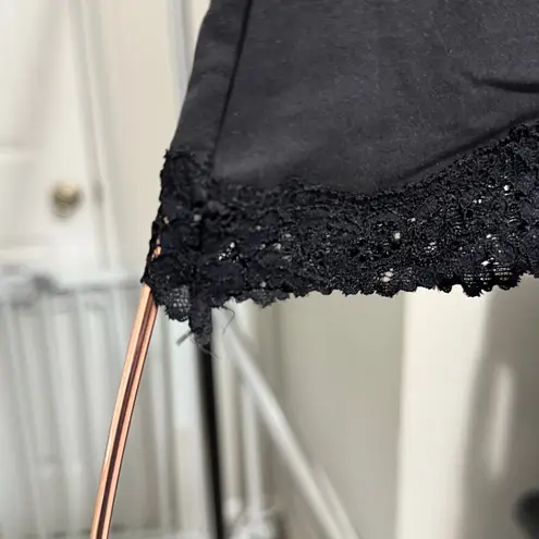 SKIMS Fits Everybody Lace Triangle Cami- Size XXS