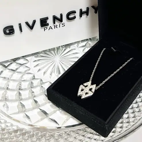 Givenchy Authentic ULTRA RARE Silver Crystal GG Logo Choker / Necklace