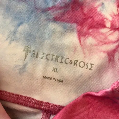 NWOT Electric & Rose Peony & Serene High