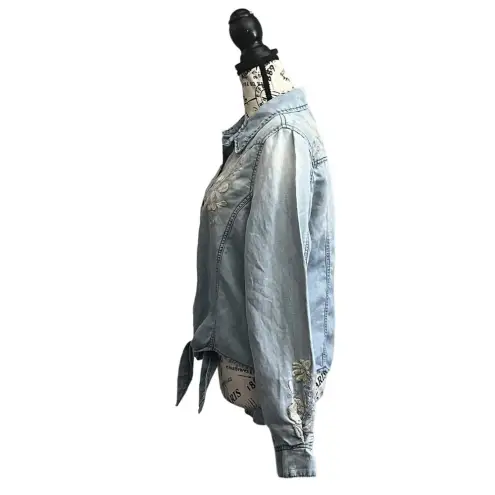 BLANK NYC  Women’s Chambray Embroidered Tie-Front Crop Blouse L – Boho Western