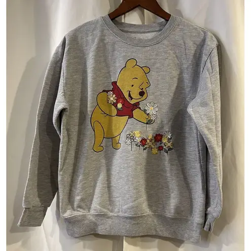 Disney  Winnie the Pooh M Picking Flowers Embroidered Grey light sweatshirt