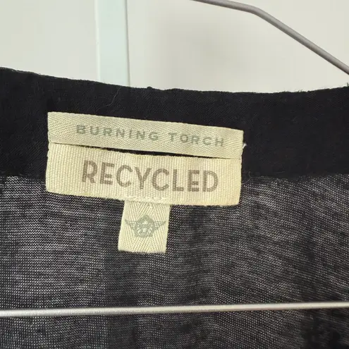 Burning Torch sz L Black Graphic Tee Shirt Kimono Style Overlay Beaded Collar Size L