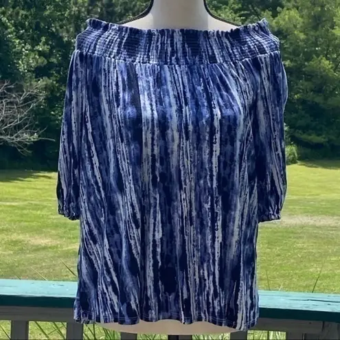 Max jeans off the shoulder blouse.