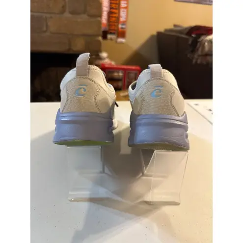 Clove White/Grey Womens Nursing Shoes Size 8 Gray