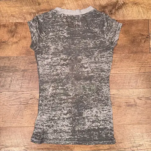 Nintendo Mario & Yoshi Super Mario Bros. Babydoll Gray Women’s Graphic T-Shirt