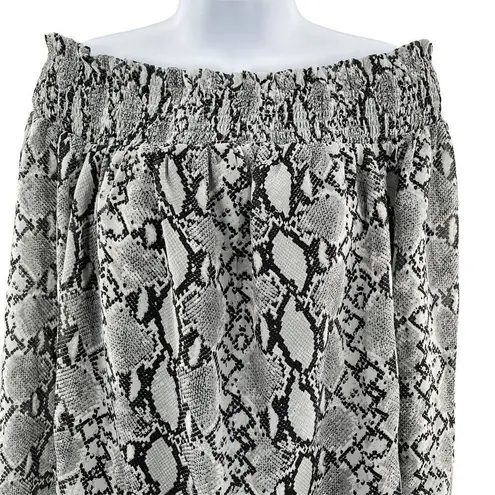 Miss Me  Sweet Love Off Shoulder Long Sleeve Snake Skin Print Lace Top Small