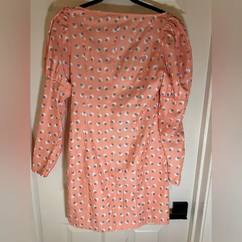 Eggie Urban Outfitters NWT Zen Button