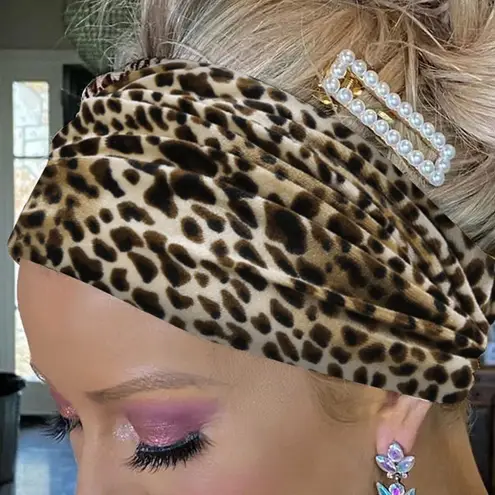 BOHO VELVET LEOPARD HEADBAND