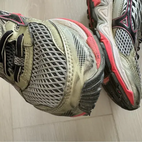 Mizuno Wave Paradox 3 Women Running Shoes