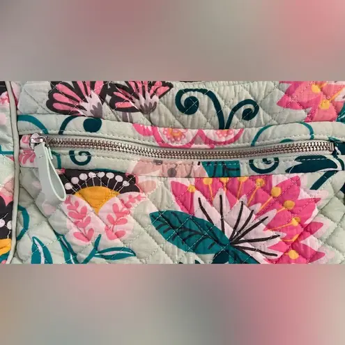 Vera Bradley RETIRED:  | Mint Flowers pattern medium size crossbody purse