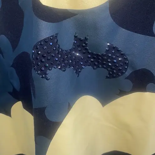 DC Comics Women’s Batman sweater black rhinestone graphic size large
