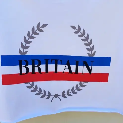 Unbranded Womens size large white short sleeve Britain cropped top