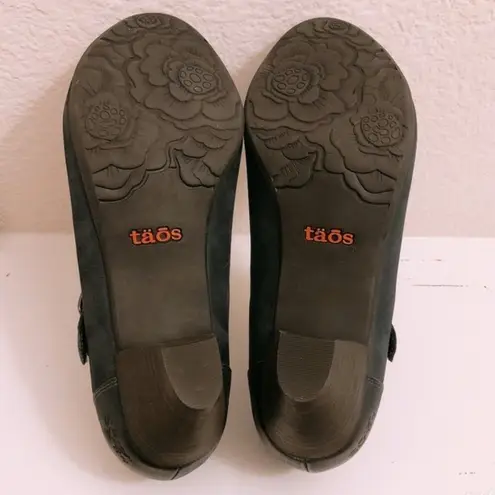 NEW Taos Oiled Leather Mary Jane Shoes in Navy, Size US 9.5M, EU 40 New w/o Box