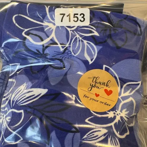 L.L.Bean Floral Swim Tankini Top Swimsuit Blue White Casual Comfort Size 22