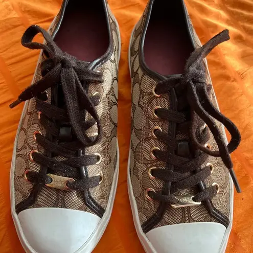 Coach  Empire Low Top Logo Monogram Sneakers size 7.5