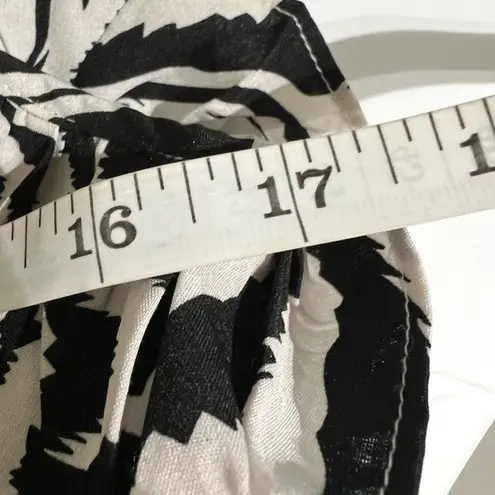 bigHit Zebra Print Halter Maxi Dress Ruffle Trim Sleeveless Black White M Black Size M