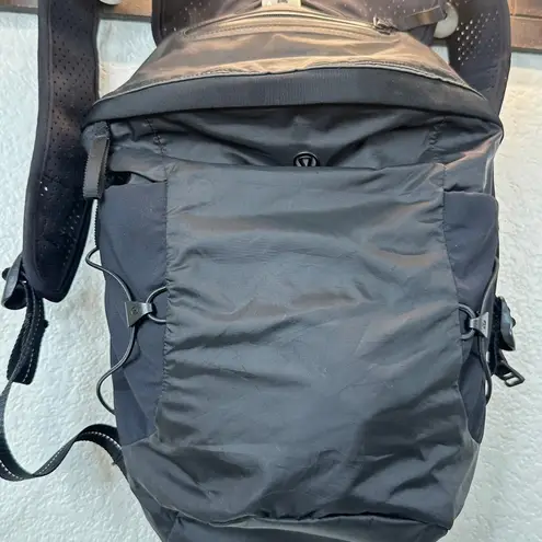 Lululemon  Black Run All Day Back Pack Womens Nylon Medium Size Pack