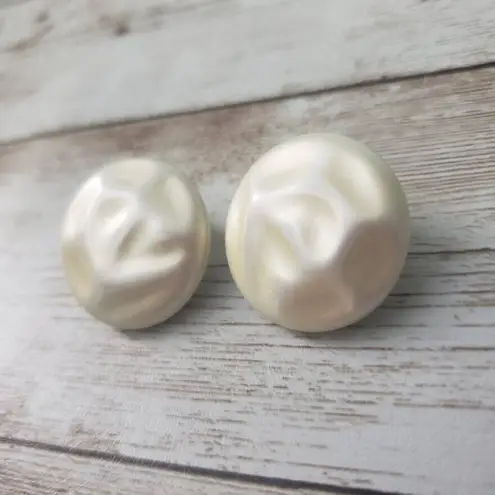 Vintage Clip On Earrings