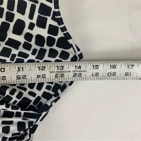 MiracleSuit size 10 medium Black white pattern one piece swim suit bathing slim